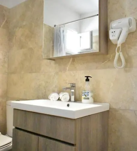 Buganvillas House Pýrgos