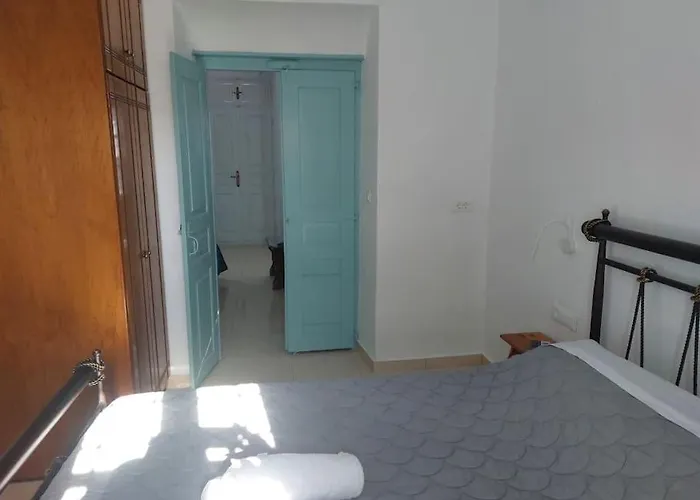 Buganvillas House * Pýrgos